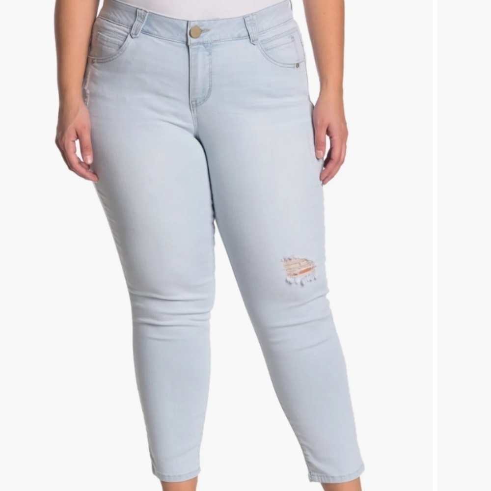 Wit & Wisdom Ab-Solution Distressed Skinny Ankle Jeans Light Blue Size 24W